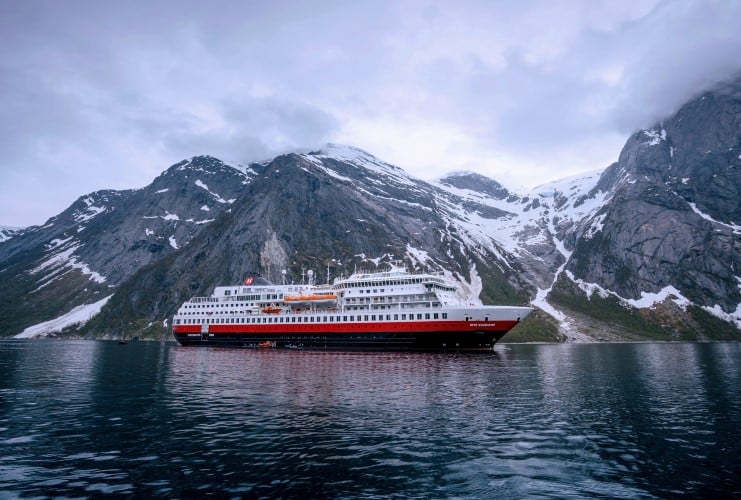 MS Otto Sverdrup sailing in Norway